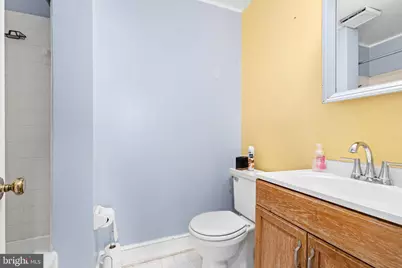 1827 East Capitol Street SE, Washington, DC 20003 - Photo 17