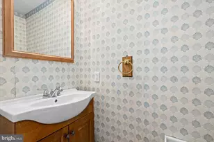 1827 East Capitol St SE, Washington, DC 20003 - Photo 21