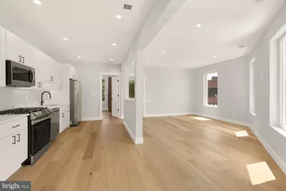 3215 Mount Pleasant Street NW #301, Washington, DC 20010 - Photo 3