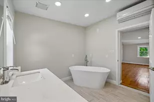 2826 Newton St NE, Washington, DC 20018 - Photo 35