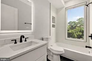 3215 Mt Pleasant St NW, Washington, DC 20010 - Photo 11
