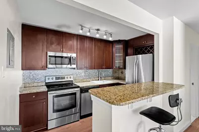 1325 18th Street NW #602, Washington, DC 20036 - Photo 11