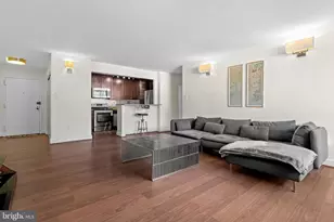 1325 18th St NW, Washington, DC 20036 - Photo 9