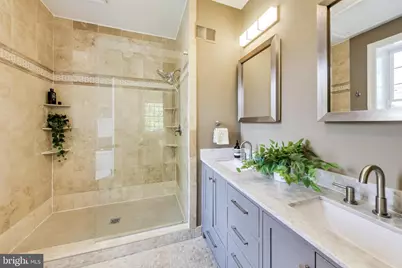 419 12th Street NE, Washington, DC 20002 - Photo 17