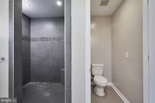 412 Woodcrest Dr SE, Washington, DC 20032 - Photo 15