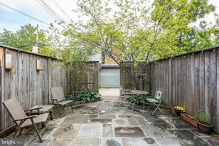 1414 Swann St NW, Washington, DC 20009 - Photo 17