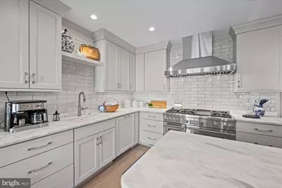 3723 Reservoir Road NW, Washington, DC 20007 - Photo 11