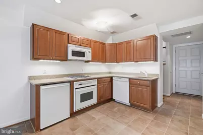 277 G Street SW #142, Washington, DC 20024 - Photo 23