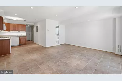 277 G Street SW #142, Washington, DC 20024 - Photo 25