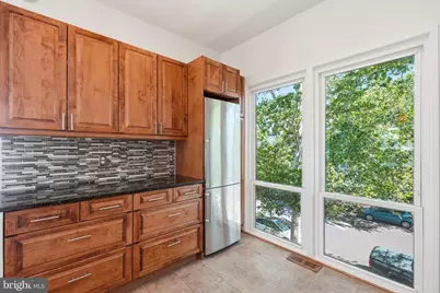 277 G Street SW #142, Washington, DC 20024 - Photo 7
