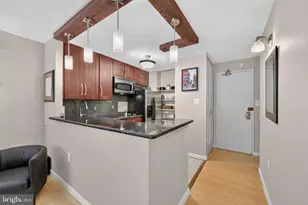1718 P St NW, Washington, DC 20036 - Photo 7