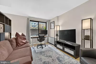 1718 P Street NW #T9, Washington, DC 20036 - Photo 9