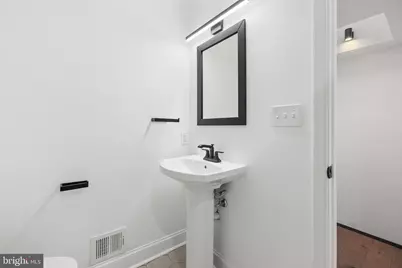 25 Rhode Island Avenue NW, Washington, DC 20001 - Photo 25