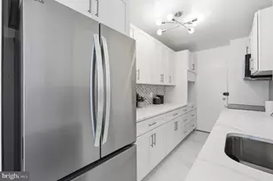 4600 Connecticut Ave NW, Washington, DC 20008 - Photo 17