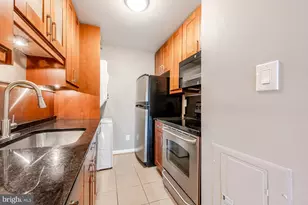 3217 Wisconsin Ave NW, Washington, DC 20016 - Photo 21
