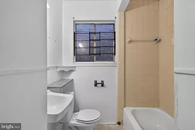 1102 K Street SE, Washington, DC 20003 - Photo 29