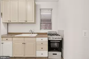 1102 K St SE, Washington, DC 20003 - Photo 3