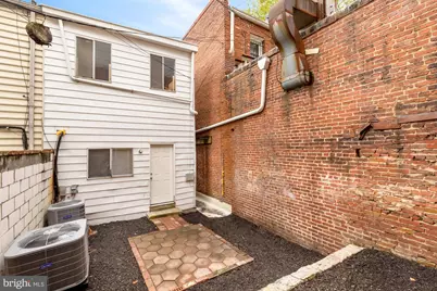 1102 K Street SE, Washington, DC 20003 - Photo 39