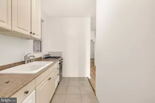 1102 K St SE, Washington, DC 20003 - Photo 5