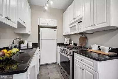 3010 Wisconsin Avenue NW #207, Washington, DC 20016 - Photo 11