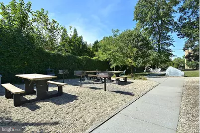 3010 Wisconsin Avenue NW #207, Washington, DC 20016 - Photo 23
