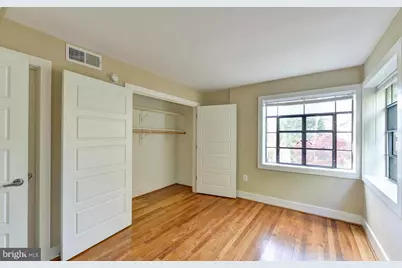 2911 Newark Street NW #23, Washington, DC 20008 - Photo 7