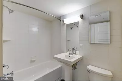 2911 Newark Street NW #23, Washington, DC 20008 - Photo 5