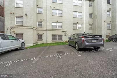 1628 C Street SE #202, Washington, DC 20003 - Photo 3