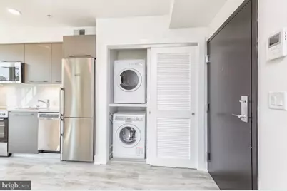 816 Potomac Avenue SE #305, Washington, DC 20003 - Photo 5