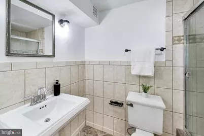 2501 Calvert Street NW #103, Washington, DC 20008 - Photo 15