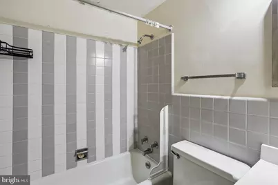 2475 Virginia NW #220, Washington, DC 20037 - Photo 19