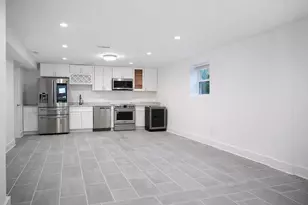 1633 Kalmia Rd NW, Washington, DC 20012 - Photo 3