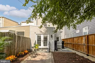 709 16th St NE, Washington, DC 20002 - Photo 25