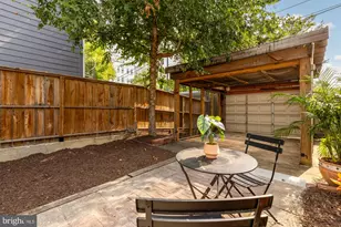 709 16th St NE, Washington, DC 20002 - Photo 23