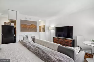 1816 New Hampshire Ave NW, Washington, DC 20009 - Photo 5
