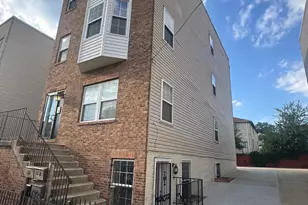 5210 F St SE, Washington, DC 20019 - Photo 3