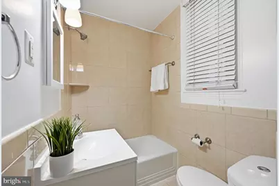1010 25th Street NW #109, Washington, DC 20037 - Photo 15