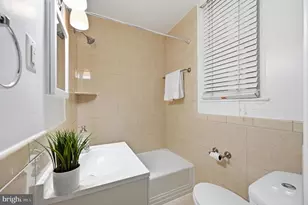 1010 25th St NW, Washington, DC 20037 - Photo 15
