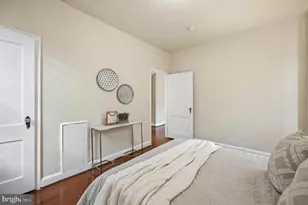 1010 25th St NW, Washington, DC 20037 - Photo 13