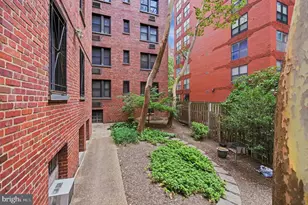 1010 25th St NW, Washington, DC 20037 - Photo 21
