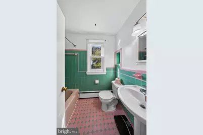 335 Quackenbos Street NE, Washington, DC 20011 - Photo 17