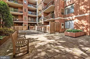 2320 Wisconsin Ave NW, Washington, DC 20007 - Photo 11
