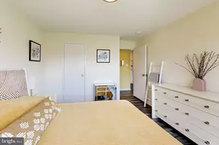 2501 Calvert St NW, Washington, DC 20008 - Photo 11
