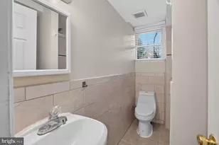 1902 Lincoln Rd NE, Washington, DC 20002 - Photo 29