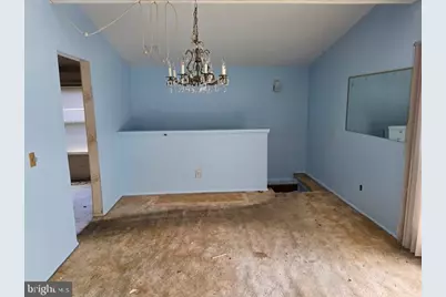 916 Hilltop Terrace SE, Washington, DC 20019 - Photo 3