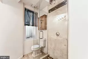 725 Florida Ave NE, Washington, DC 20002 - Photo 15