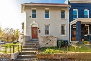 725 Florida Ave NE, Washington, DC 20002 - Photo 1