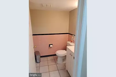 1009 E Street SE, Washington, DC 20003 - Photo 11