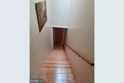 1009 E Street SE, Washington, DC 20003 - Photo 9