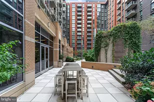 1025 1st St SE, Washington, DC 20003 - Photo 27